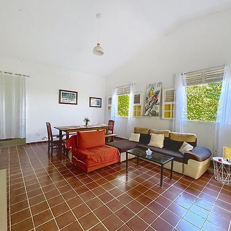 <Casa Colibri> La Desirade Apartment Les Galets Luaran gambar